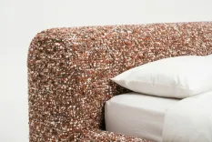 Кровать Luna от мебельной фабрики Woodfans изголовье