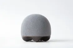 Мягкий круглый пуф Curve WOODFANS в букле сером, тёмное основание из ясеня
